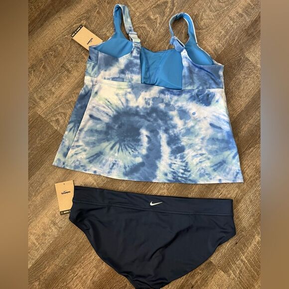 Nike Scoop Neck Tankini Top and Full Coverage Bikini Bottom Set- Size XXL - Picture 2 of 9